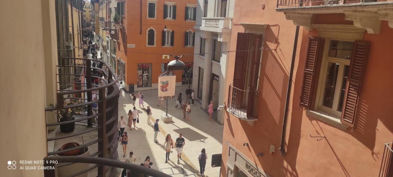 Apartment Centro Storico Verona , Samaritana N.4 ภายนอก รูปภาพ