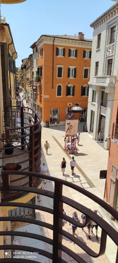Apartment Centro Storico Verona , Samaritana N.4 ภายนอก รูปภาพ